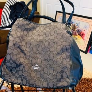 Coach Signature Canvas Mrs Dufflette - Black/grey